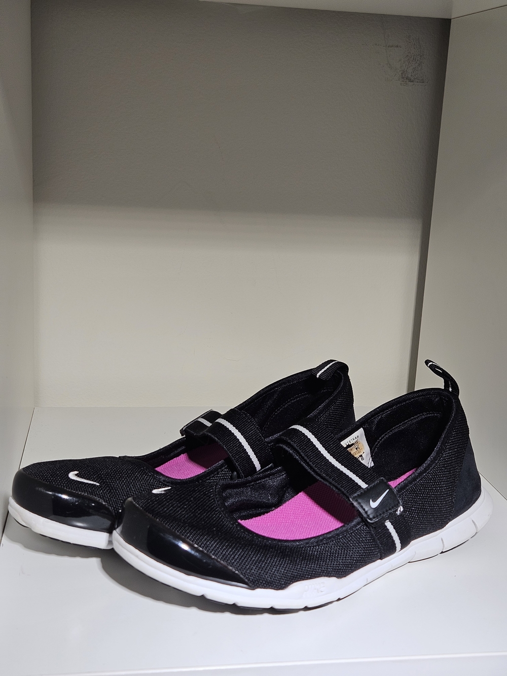 Nike  Black Mary Jane Athletic Shoes with Pink Insole Size 7 - Tags Worn